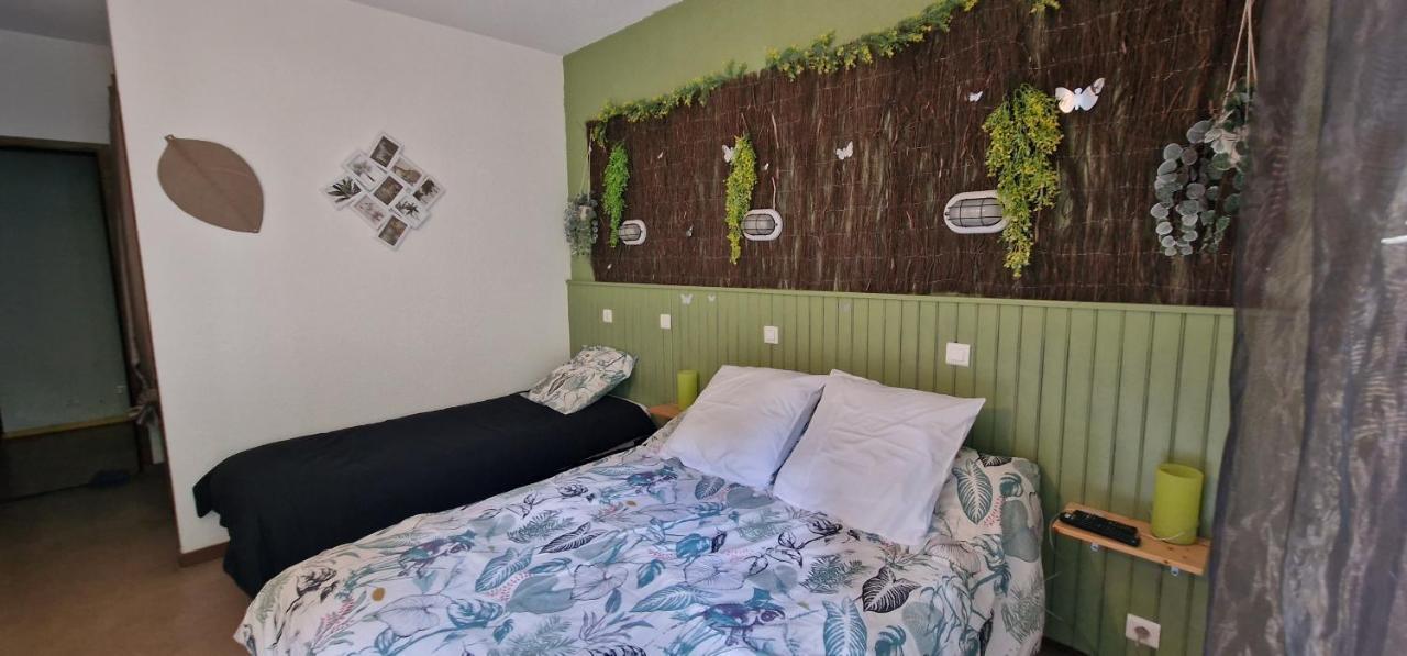 Chambres D'Hotes Les Lits Des Fees Saint-Floret Buitenkant foto